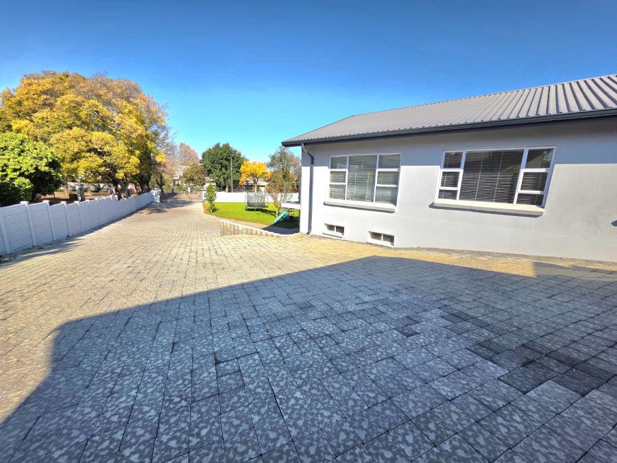 4 Bedroom Property for Sale in Panorama Free State